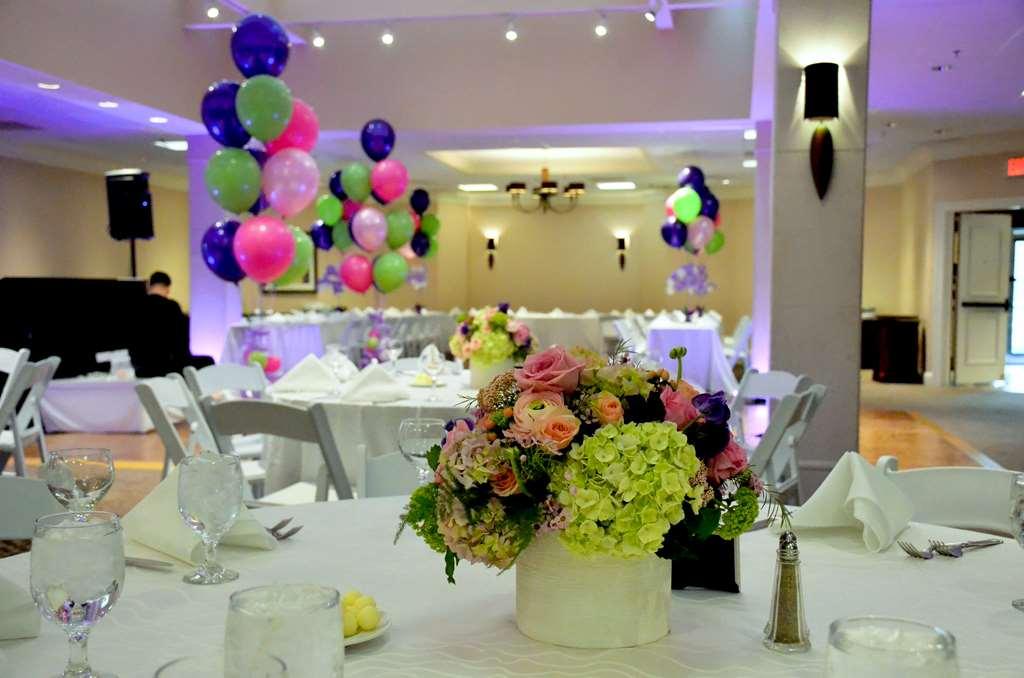 Doubletree By Hilton Hotel Boston - Bedford Glen Facilities photo