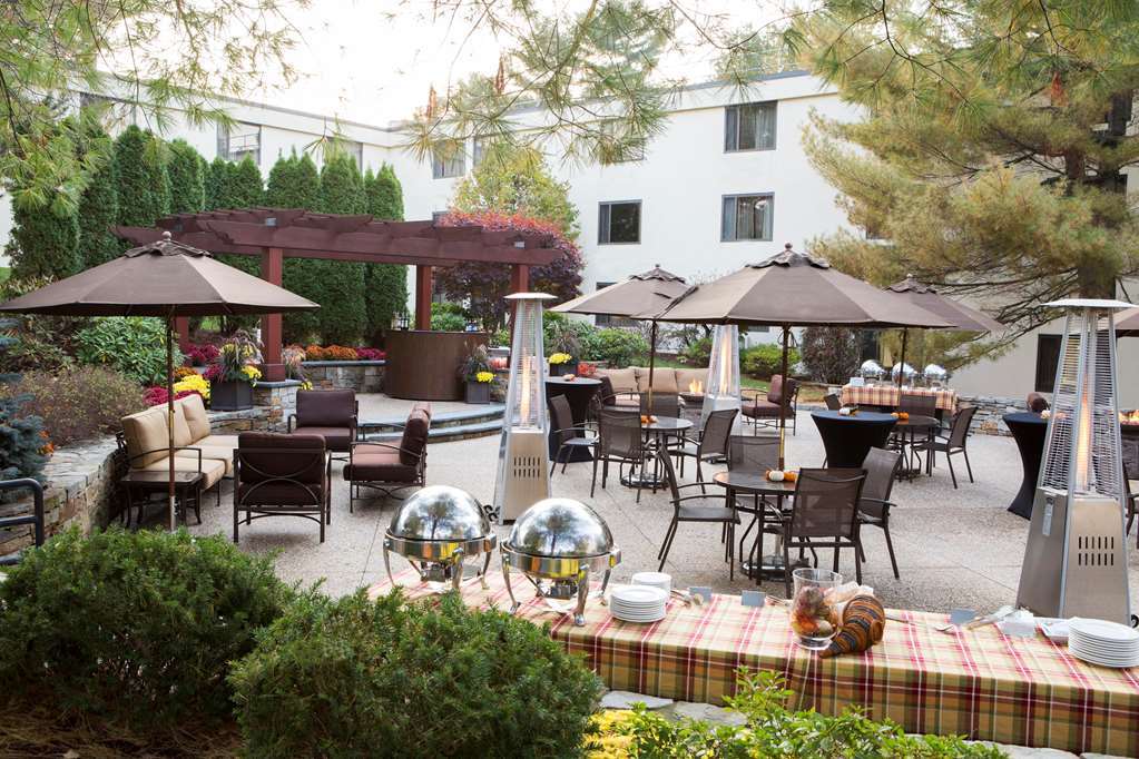 Doubletree By Hilton Hotel Boston - Bedford Glen Amenities photo