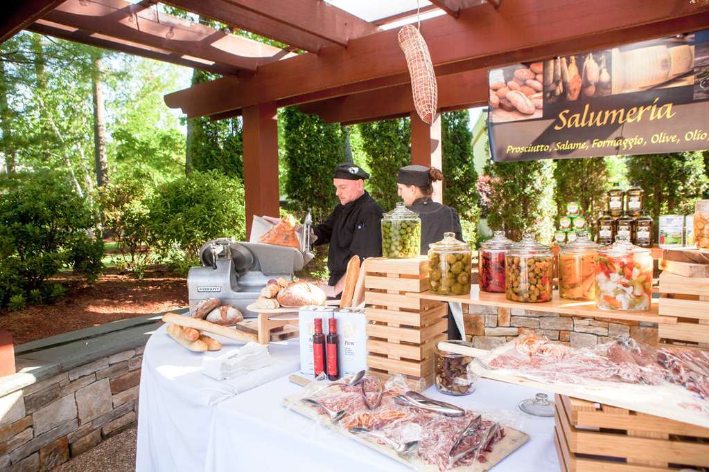 Doubletree By Hilton Hotel Boston - Bedford Glen Restaurant photo